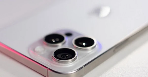 1720794059-19-thumbnail-width740height495_anh_cat_3_2_anh_cat_4_3 Apple iPhone 16 Pro Max, 256GB, Fully Unlocked