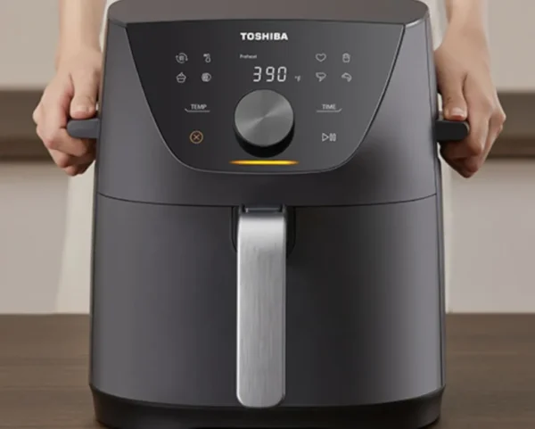 Toshiba 5.5QT Air Fryer with Heat-Q Technology, Quick and Easy Meals, 8 Preset Menus and Menu-IQ Function, 1-Degree Fahrenheit Precision, 90% Less Oil, Double-Sided Handles
